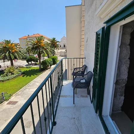 Eli Apartman Supetar